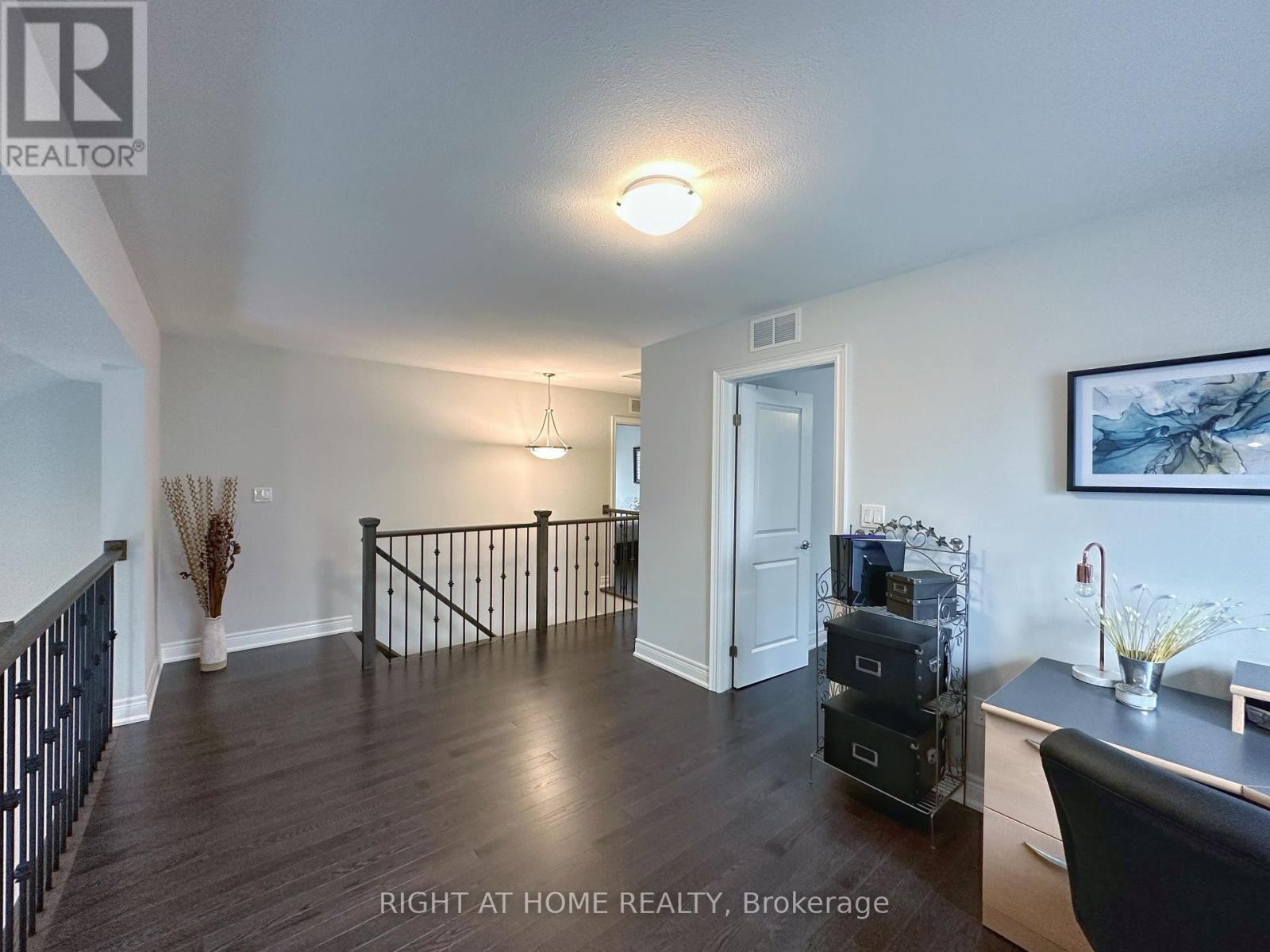 












3628 ALLEN TRAIL

,
Fort Erie (Ridgeway),




Ontario
L0S1N0

