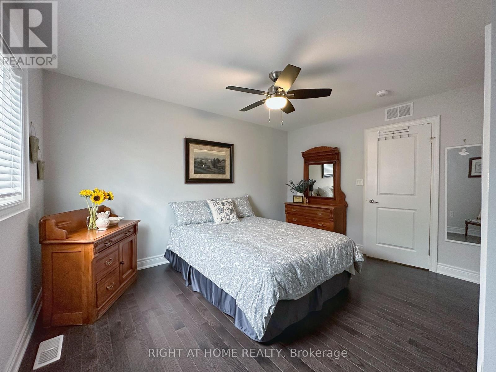 












3628 ALLEN TRAIL

,
Fort Erie (Ridgeway),




Ontario
L0S1N0

