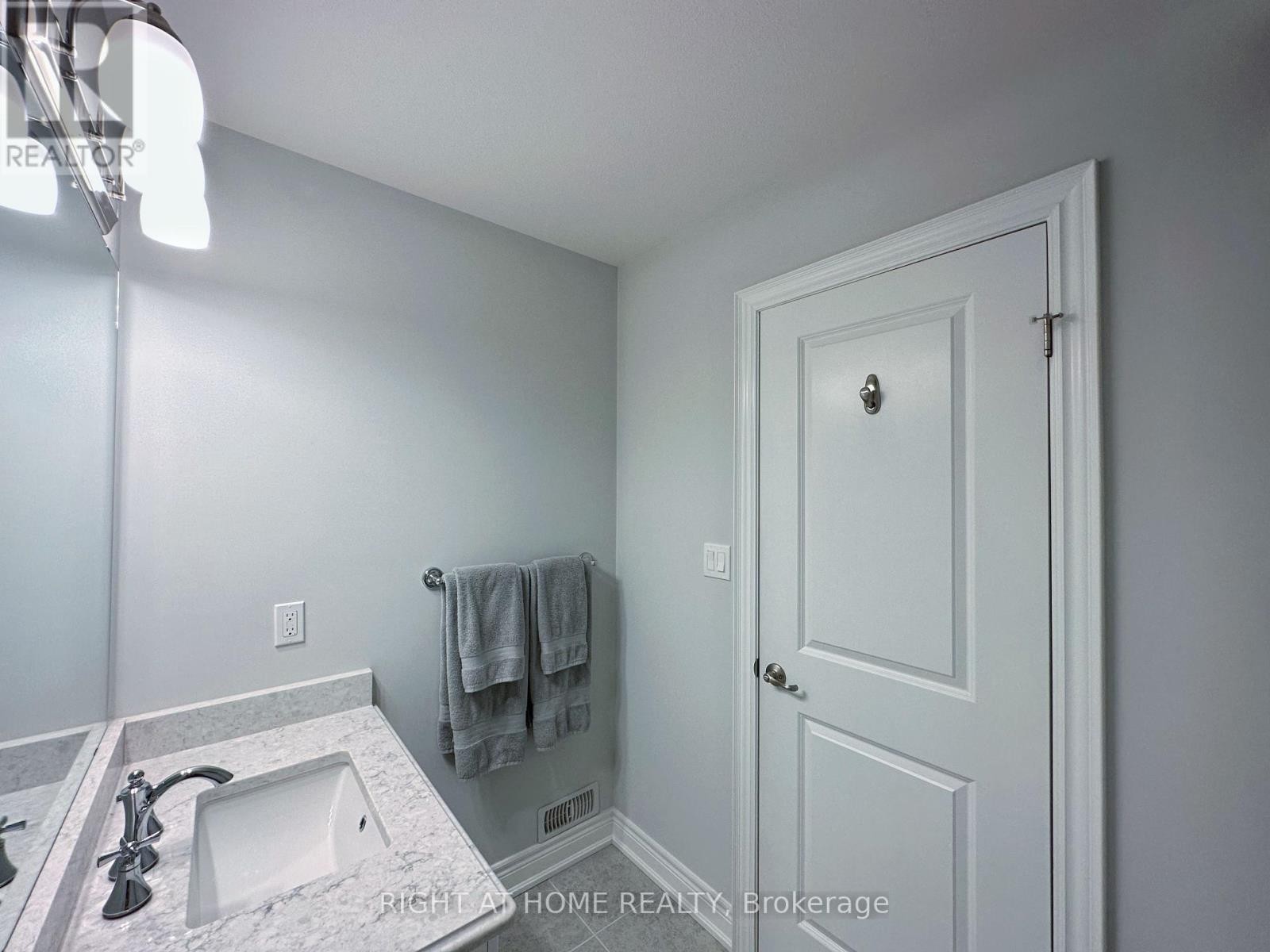 












3628 ALLEN TRAIL

,
Fort Erie (Ridgeway),




Ontario
L0S1N0

