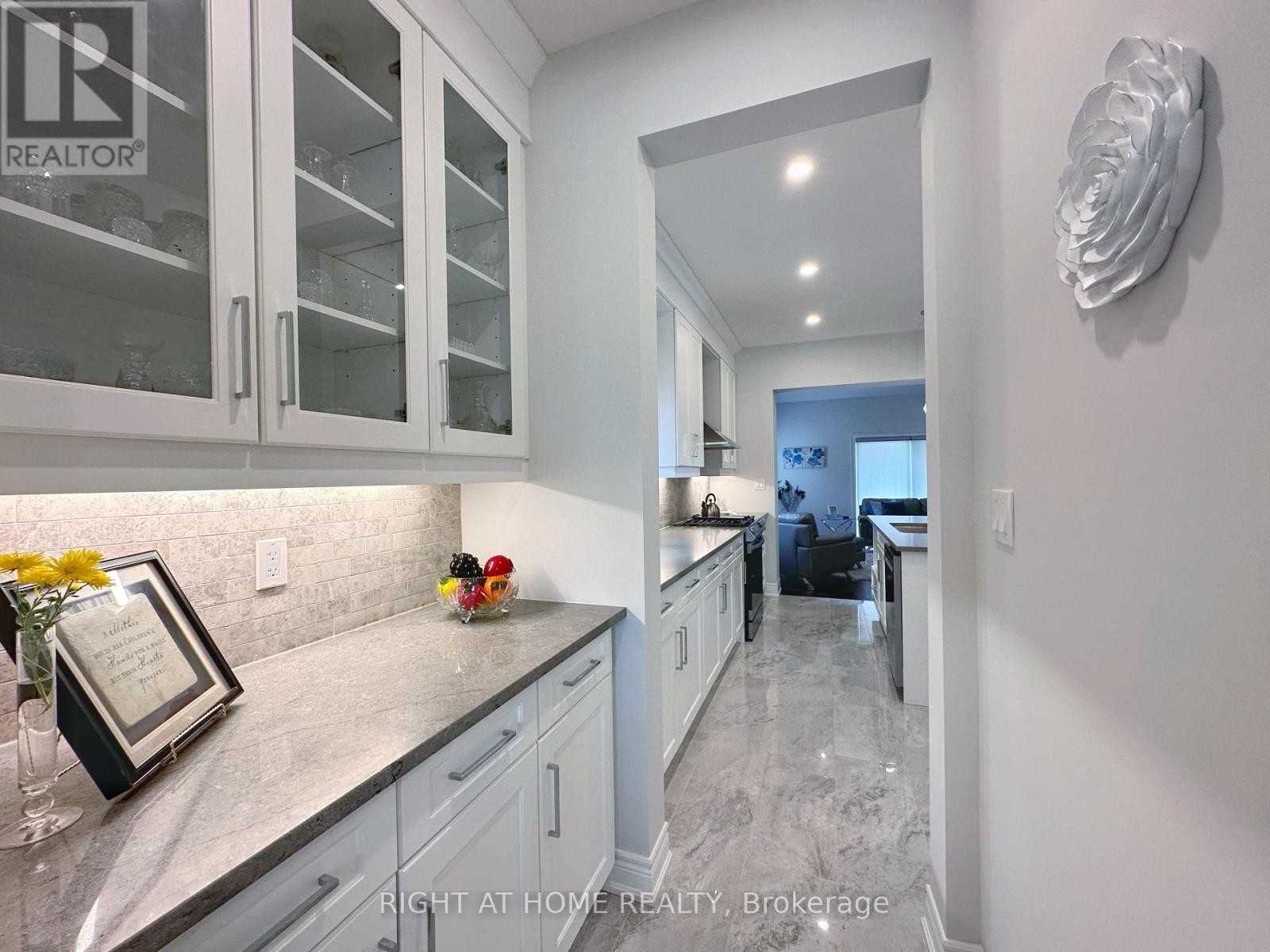 












3628 ALLEN TRAIL

,
Fort Erie (Ridgeway),




Ontario
L0S1N0

