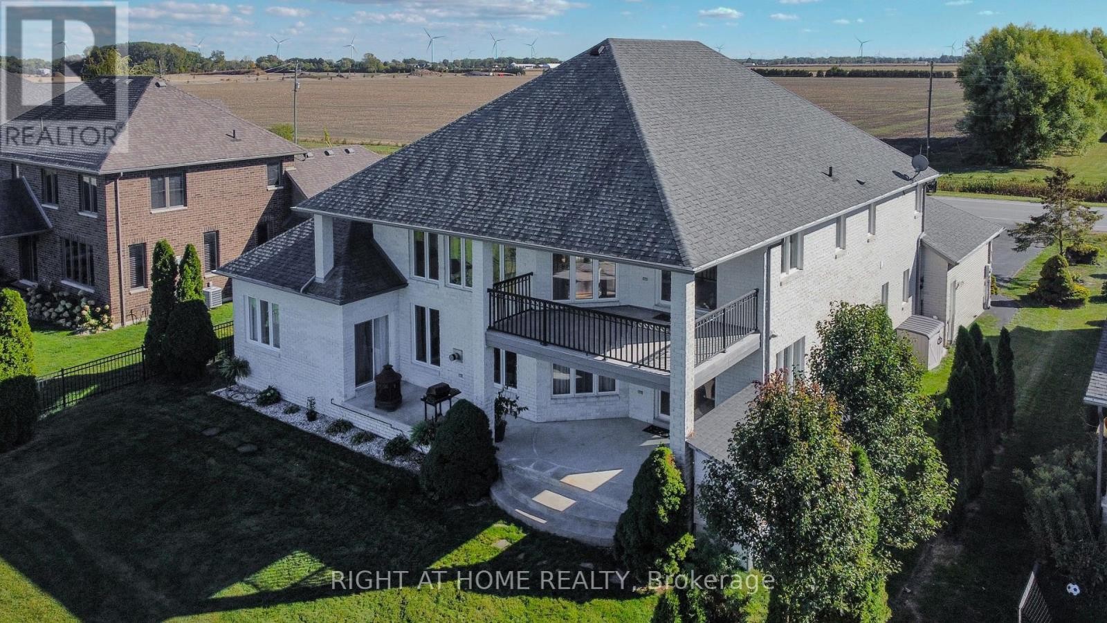 












843 COUNTY RD 2

,
Lakeshore,




Ontario
N0R1A0

