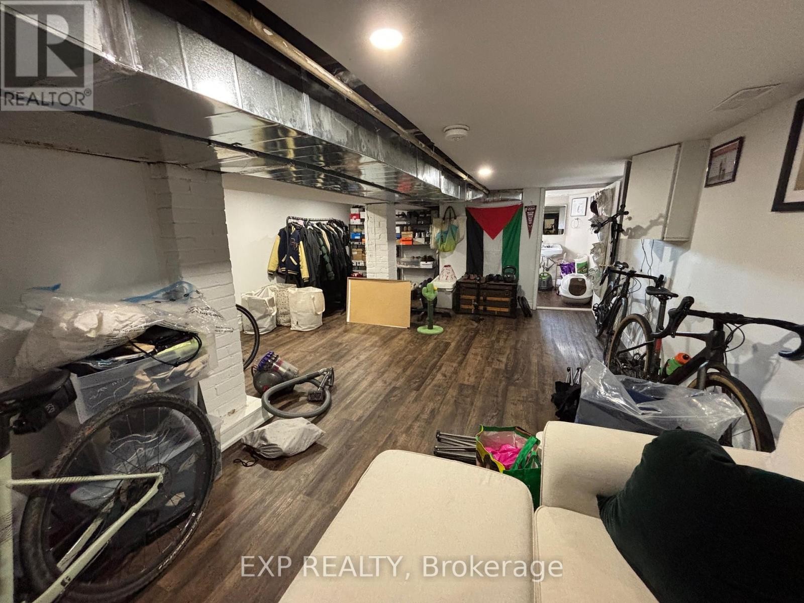 












MAIN - 163 WENTWORTH STREET N

,
Hamilton (Landsdale),




Ontario
L8L5V6

