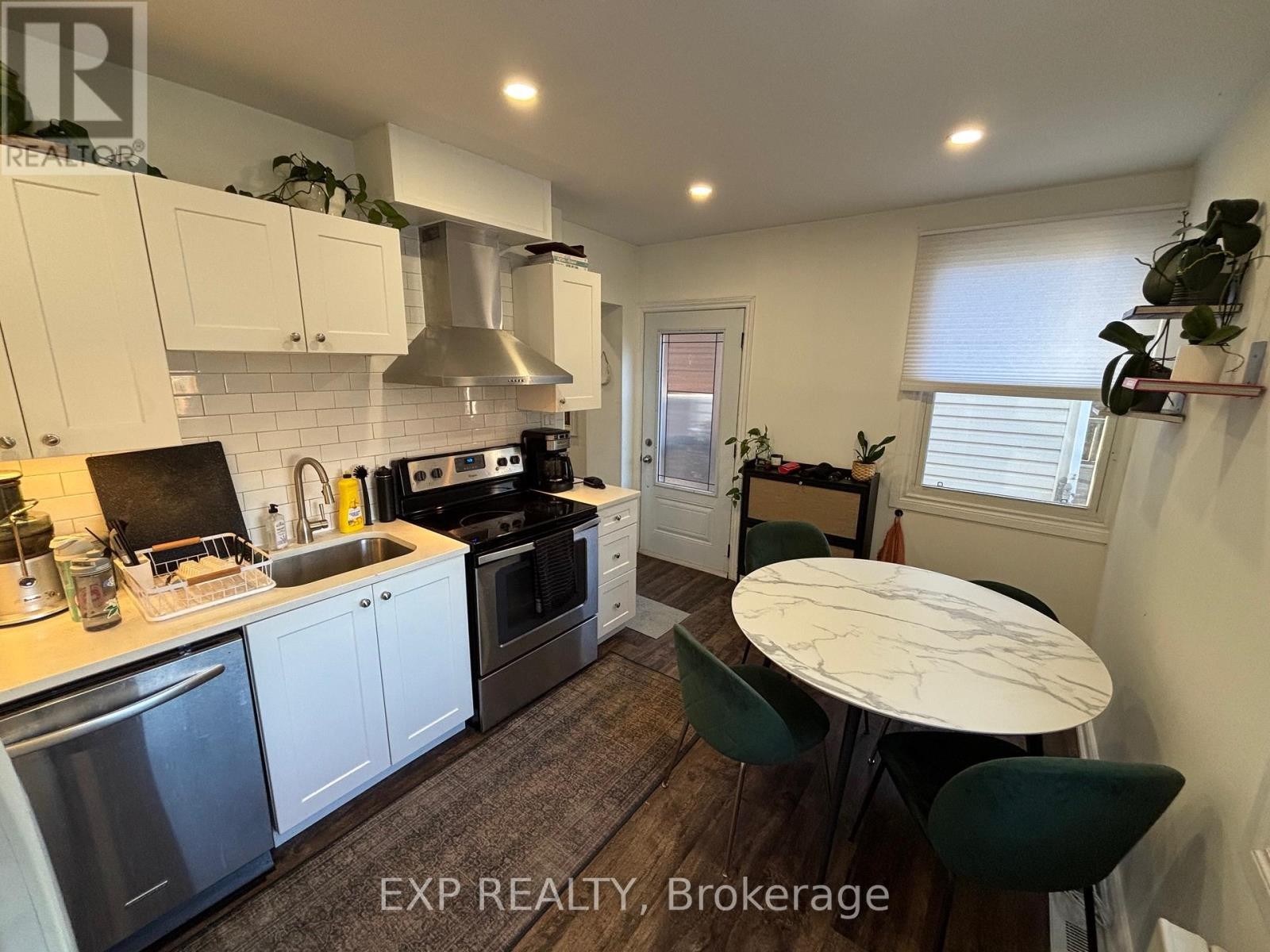 












MAIN - 163 WENTWORTH STREET N

,
Hamilton (Landsdale),




Ontario
L8L5V6

