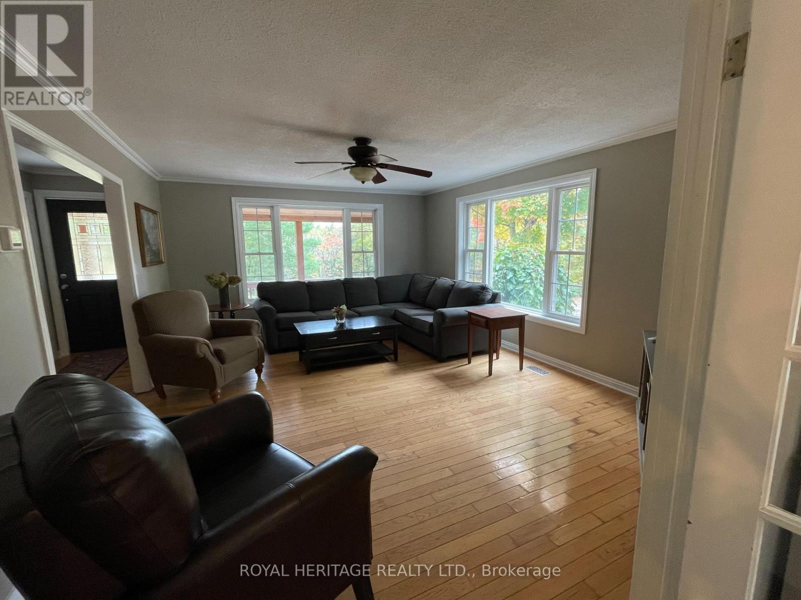 












10175 41 HIGHWAY

,
Addington Highlands (Addington Highlands),




Ontario
K0H1Z0

