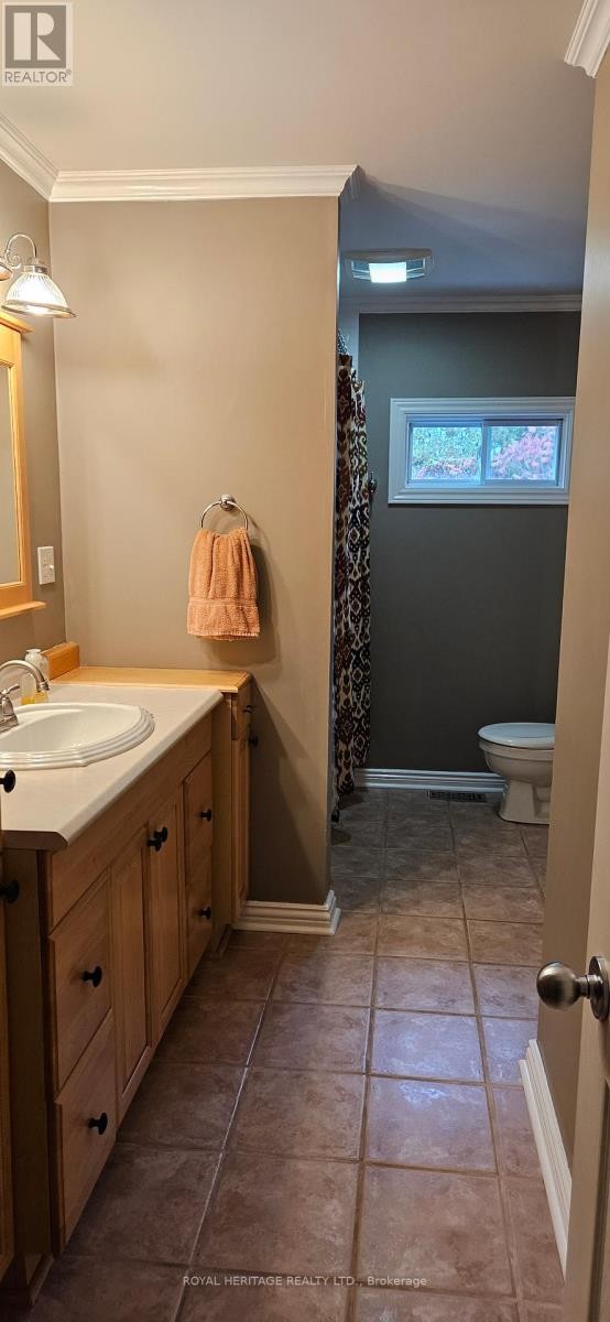 












10175 41 HIGHWAY

,
Addington Highlands (Addington Highlands),




Ontario
K0H1Z0

