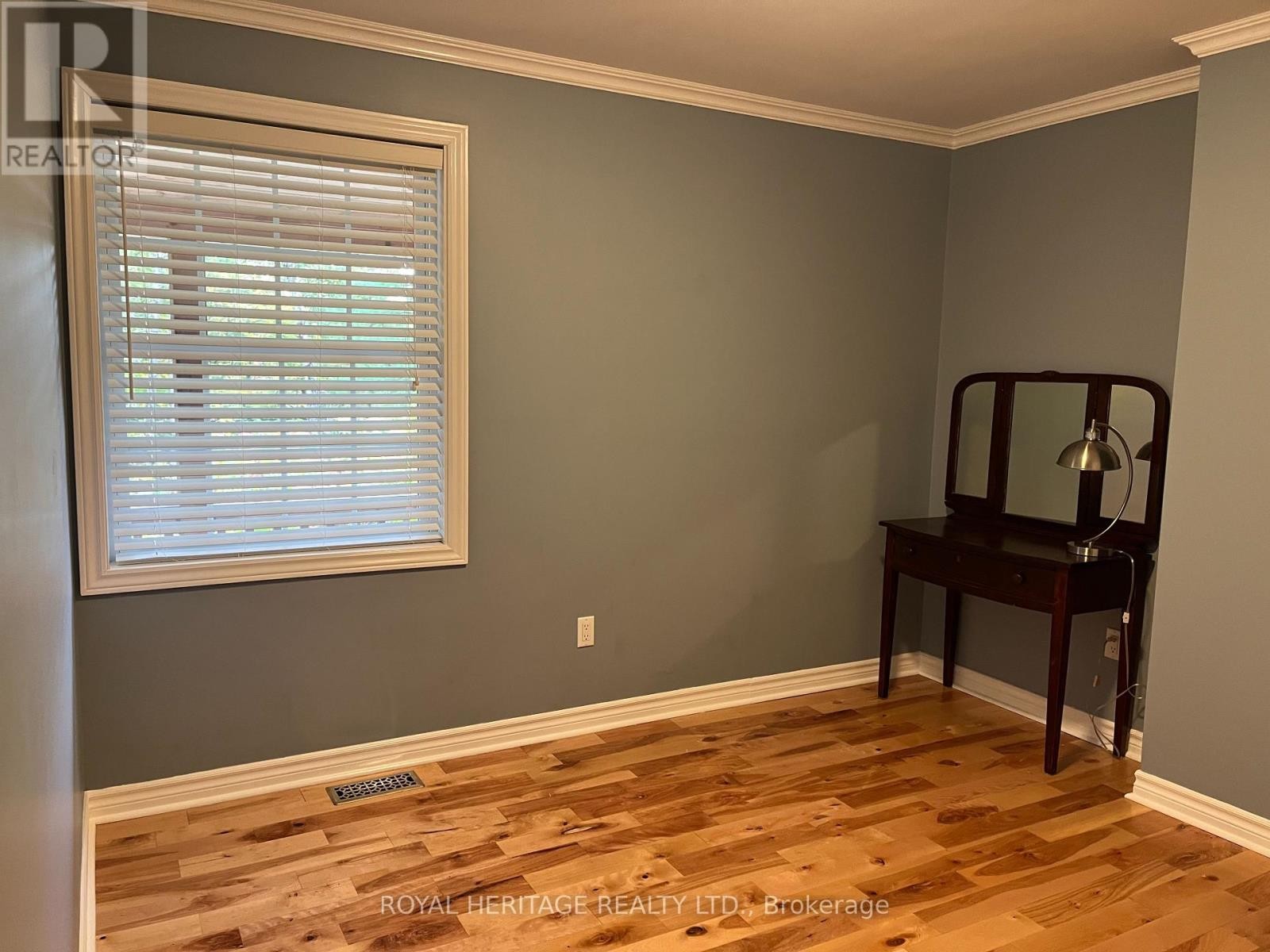 












10175 41 HIGHWAY

,
Addington Highlands (Addington Highlands),




Ontario
K0H1Z0

