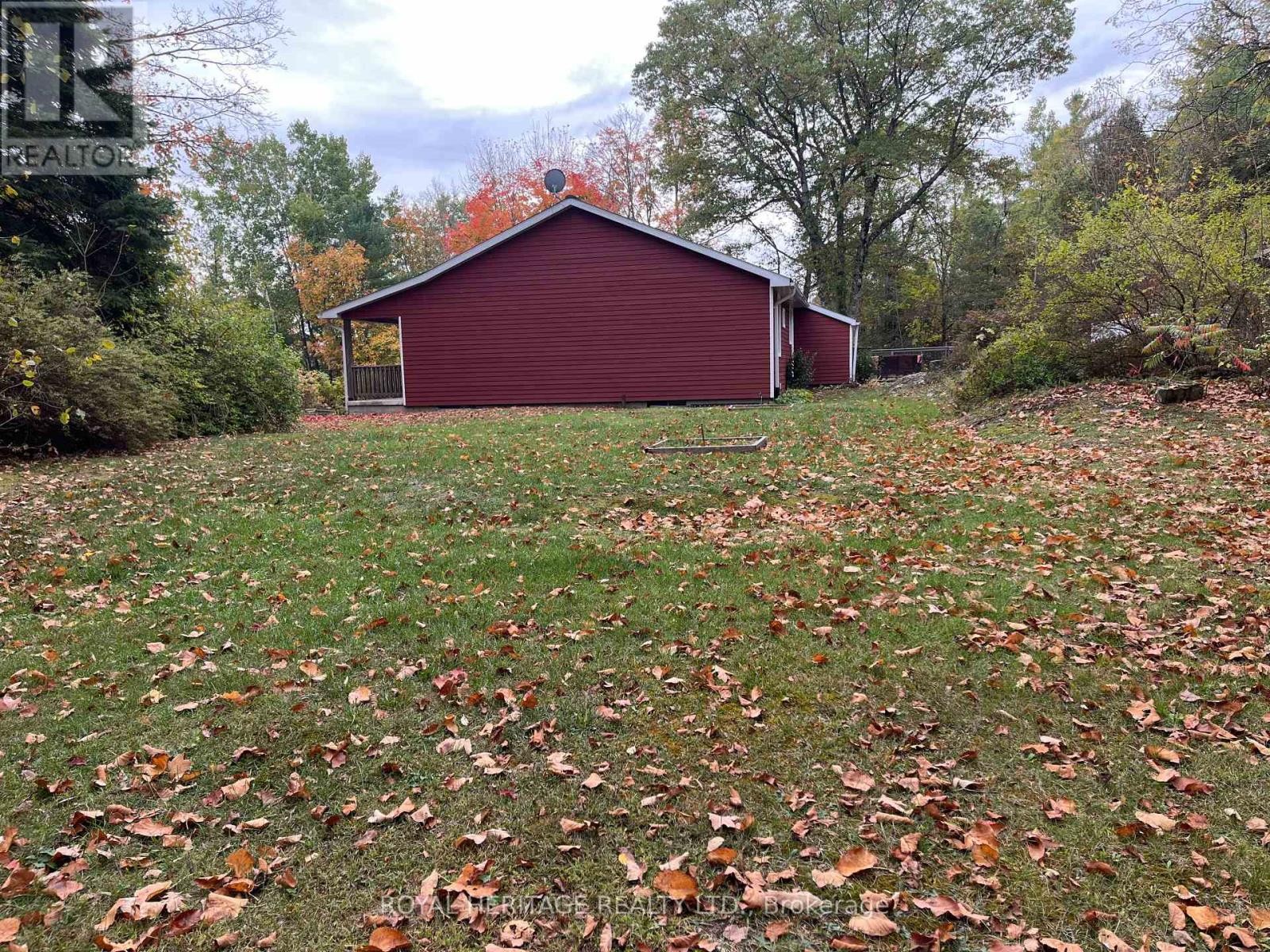 












10175 41 HIGHWAY

,
Addington Highlands (Addington Highlands),




Ontario
K0H1Z0

