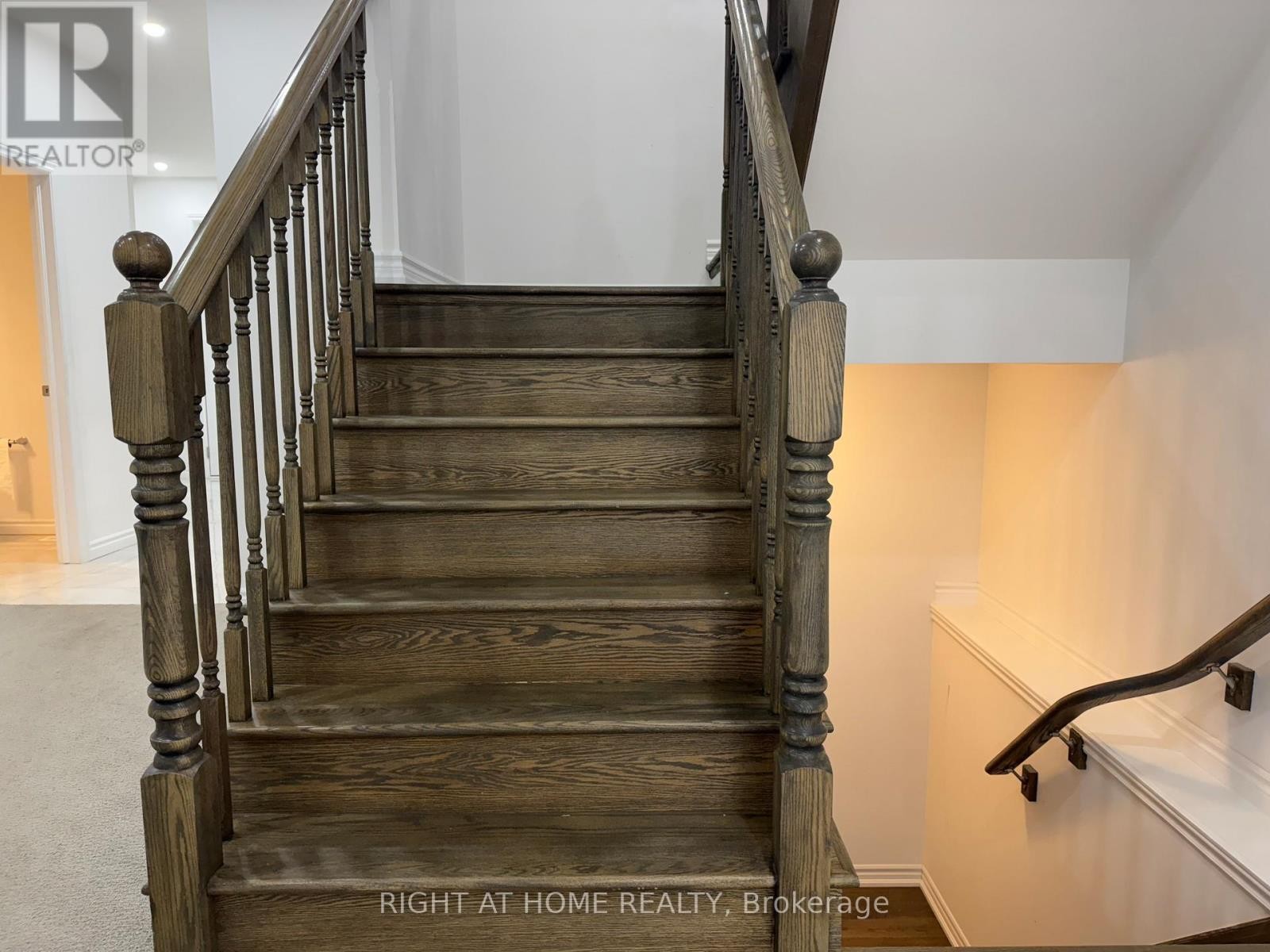 












110 DAUGAARD AVENUE

,
Brant (Paris),




Ontario
N3L0L6

