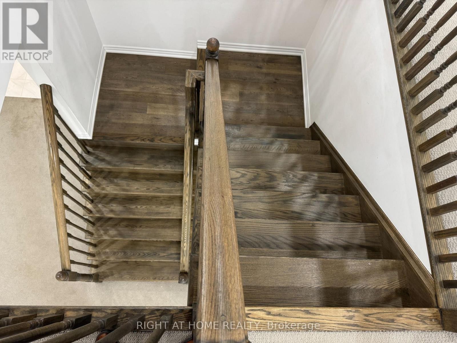 












110 DAUGAARD AVENUE

,
Brant (Paris),




Ontario
N3L0L6

