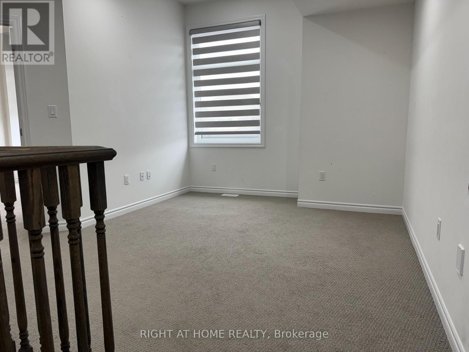 












110 DAUGAARD AVENUE

,
Brant (Paris),




Ontario
N3L0L6

