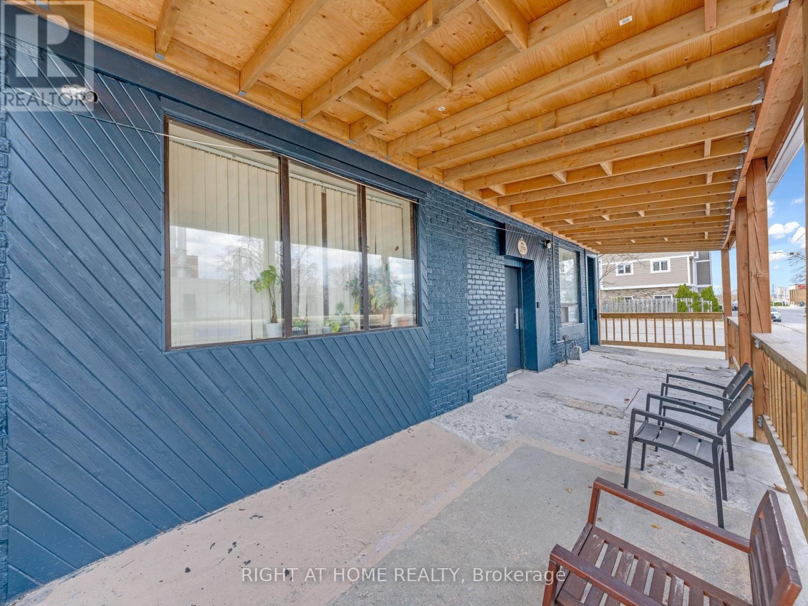 












12 - 279 DROUILLARD ROAD

,
Windsor,




Ontario
N8Y2P4

