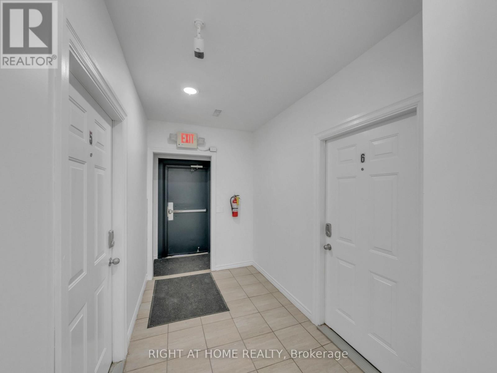 












12 - 279 DROUILLARD ROAD

,
Windsor,




Ontario
N8Y2P4

