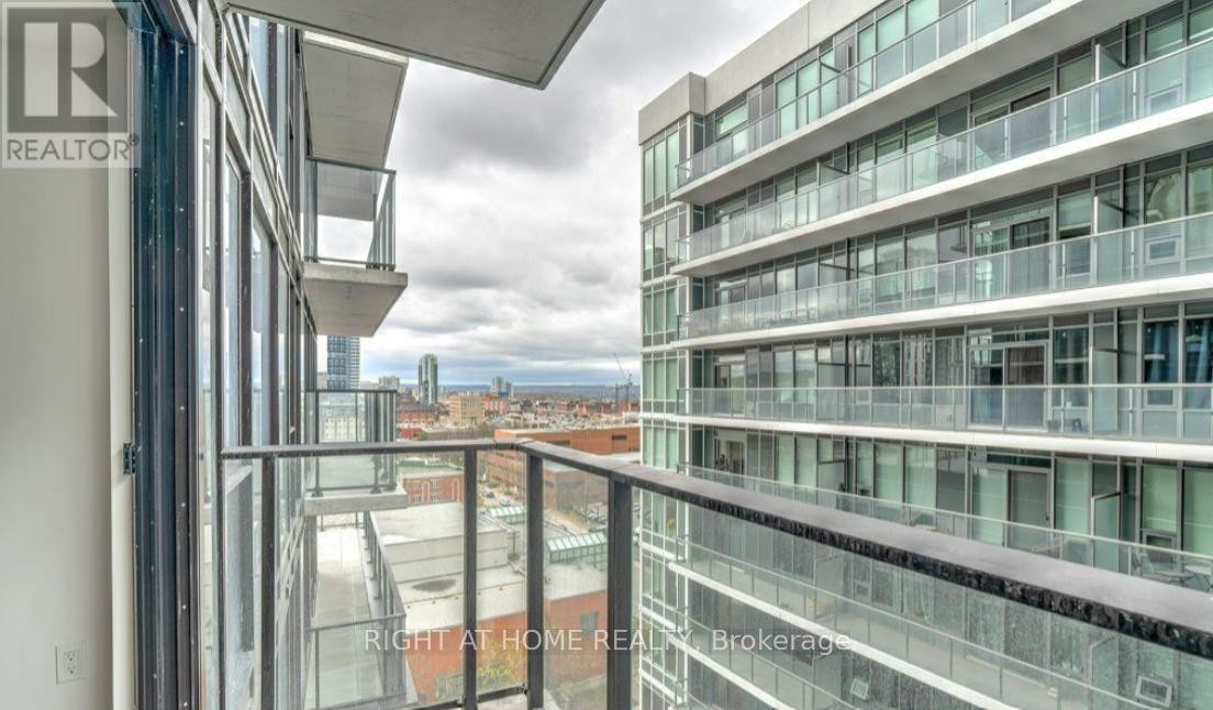 












1111 - 1 JARVIS STREET

,
Hamilton (Beasley),




Ontario
L8R0A8


