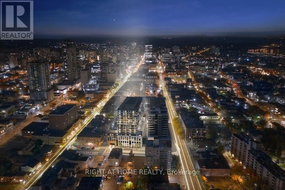 












1111 - 1 JARVIS STREET

,
Hamilton (Beasley),




Ontario
L8R0A8

