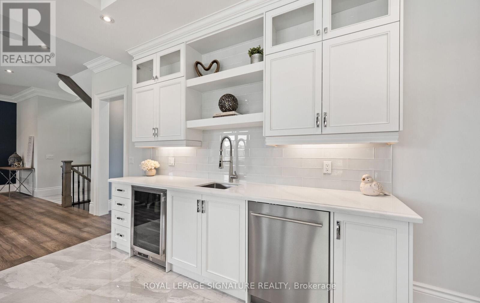 












161 PERRYMAN COURT

,
Erin,




Ontario
N0B1H0

