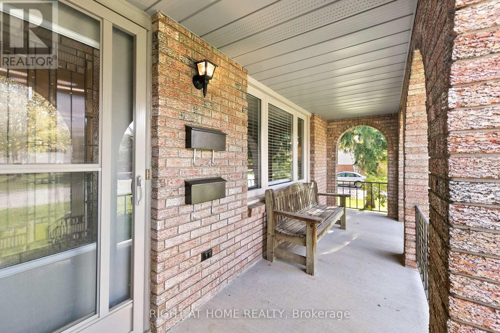 












94 STATES AVENUE

,
Amherstburg,




Ontario
N9V3M3

