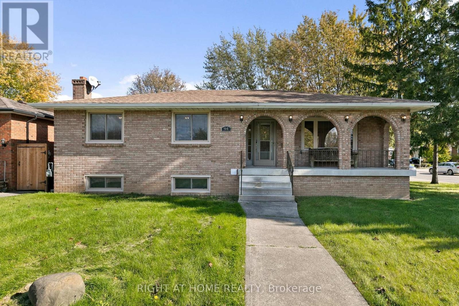 












94 STATES AVENUE

,
Amherstburg,




Ontario
N9V3M3


