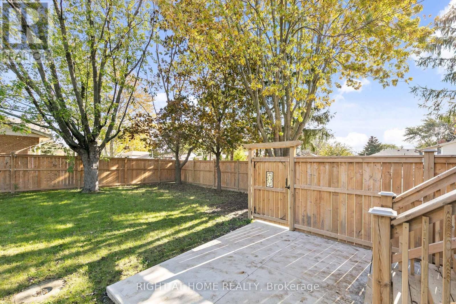 












94 STATES AVENUE

,
Amherstburg,




Ontario
N9V3M3

