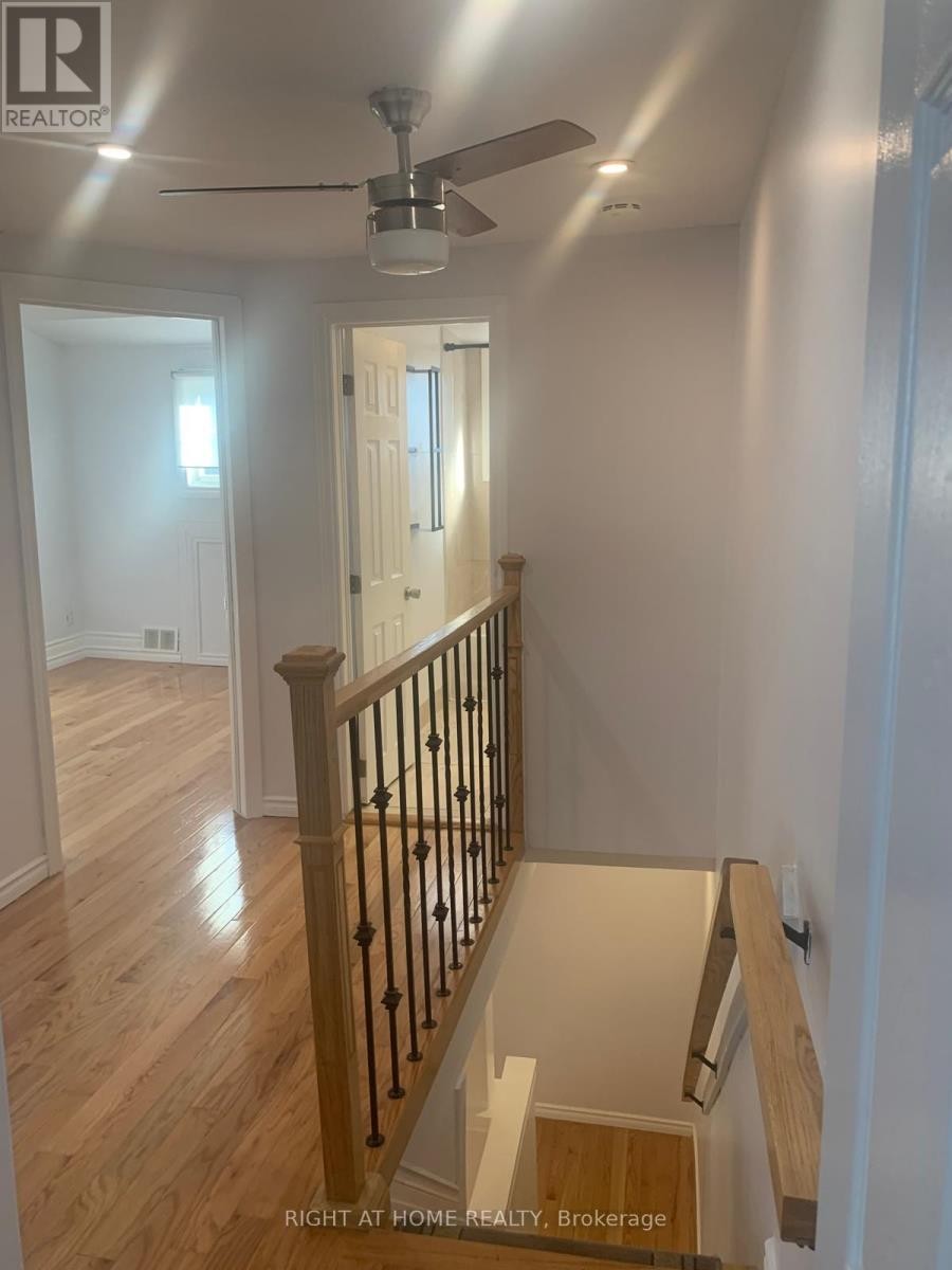 












38 BEECHWOOD AVENUE

,
Hamilton (Stipley),




Ontario
L8L2S4

