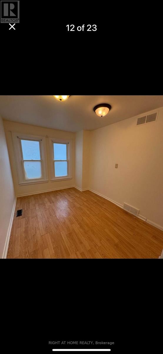 












4287 QUEEN  (MAIN UNIT ) STREET

,
Lincoln (Beamsville),




Ontario
L0R1B0

