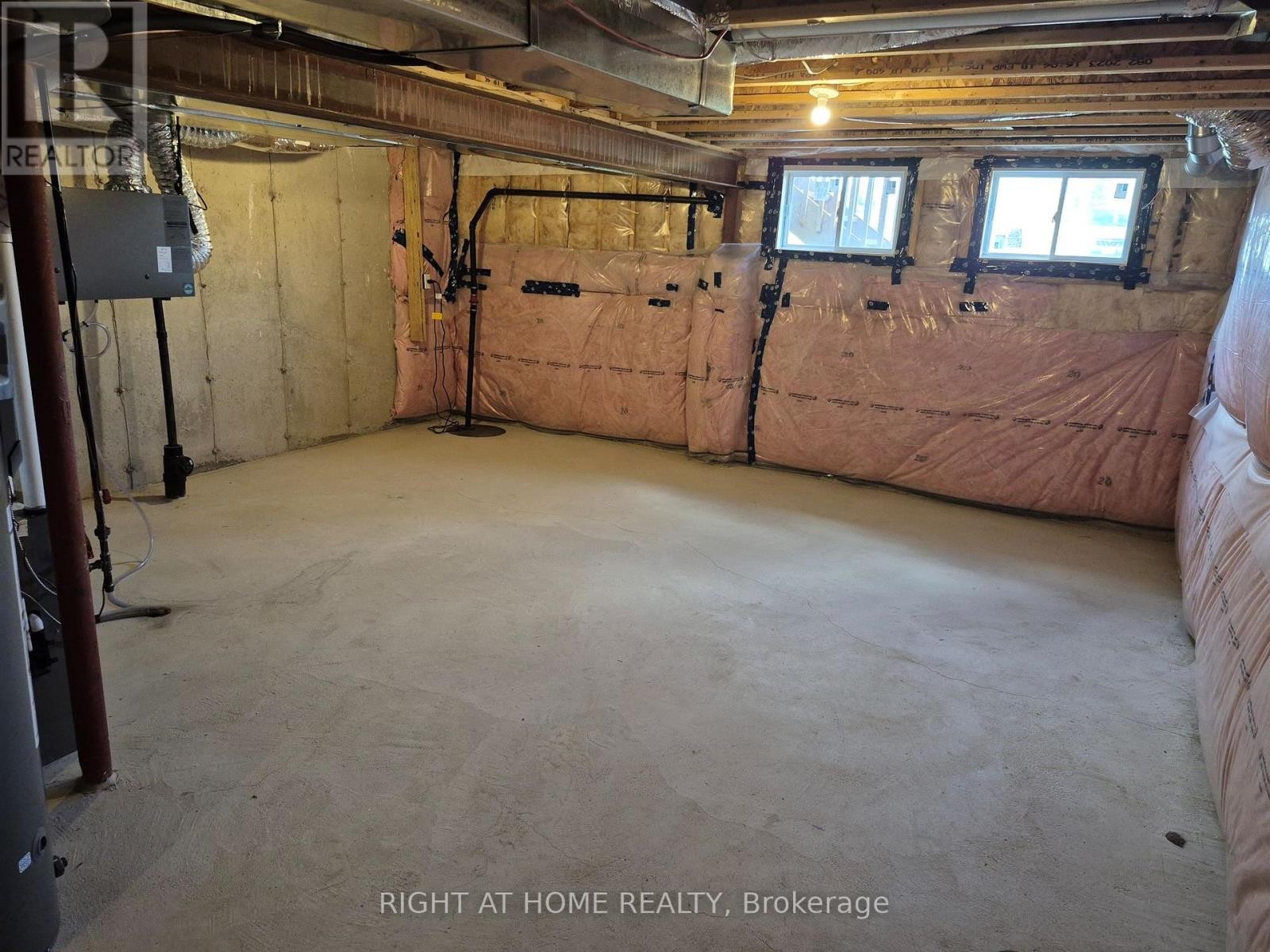 












47 GEORGE BRIER DRIVE W

,
Brant (Paris),




Ontario
N3L0L8

