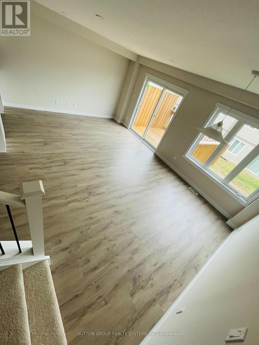 












4 - 160 STANLEY STREET

,
Norfolk (Simcoe),




Ontario
N3Y0G6

