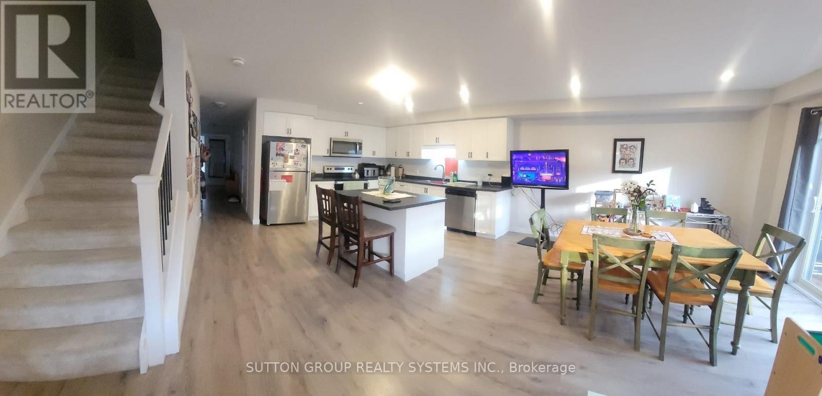 












4 - 160 STANLEY STREET

,
Norfolk (Simcoe),




Ontario
N3Y0G6

