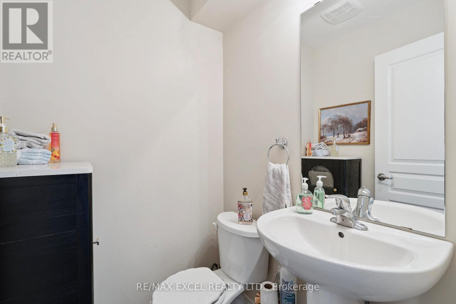 












6401 SHAPTON CRESCENT

,
Niagara Falls (Forestview),




Ontario
L2H0L8

