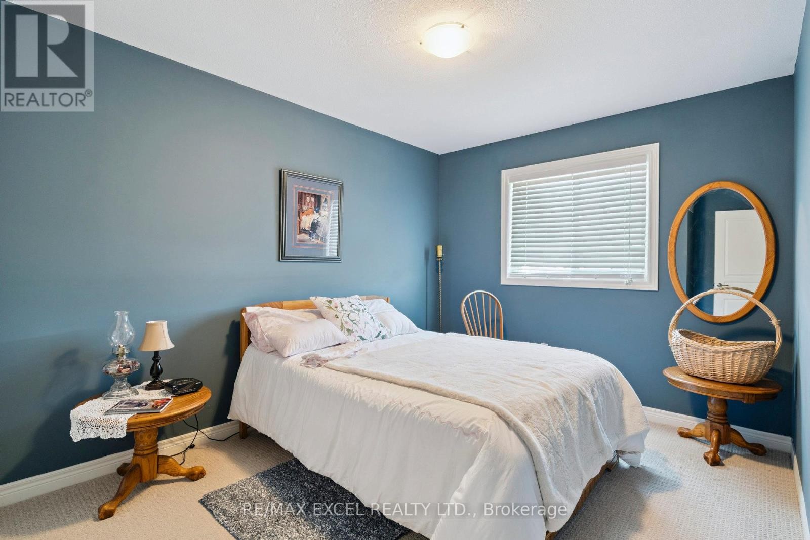 












6401 SHAPTON CRESCENT

,
Niagara Falls (Forestview),




Ontario
L2H0L8

