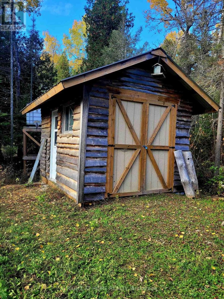 












94 DR. MCLAY DRIVE

,
Assiginack,







Ontario
P0P1Z0

