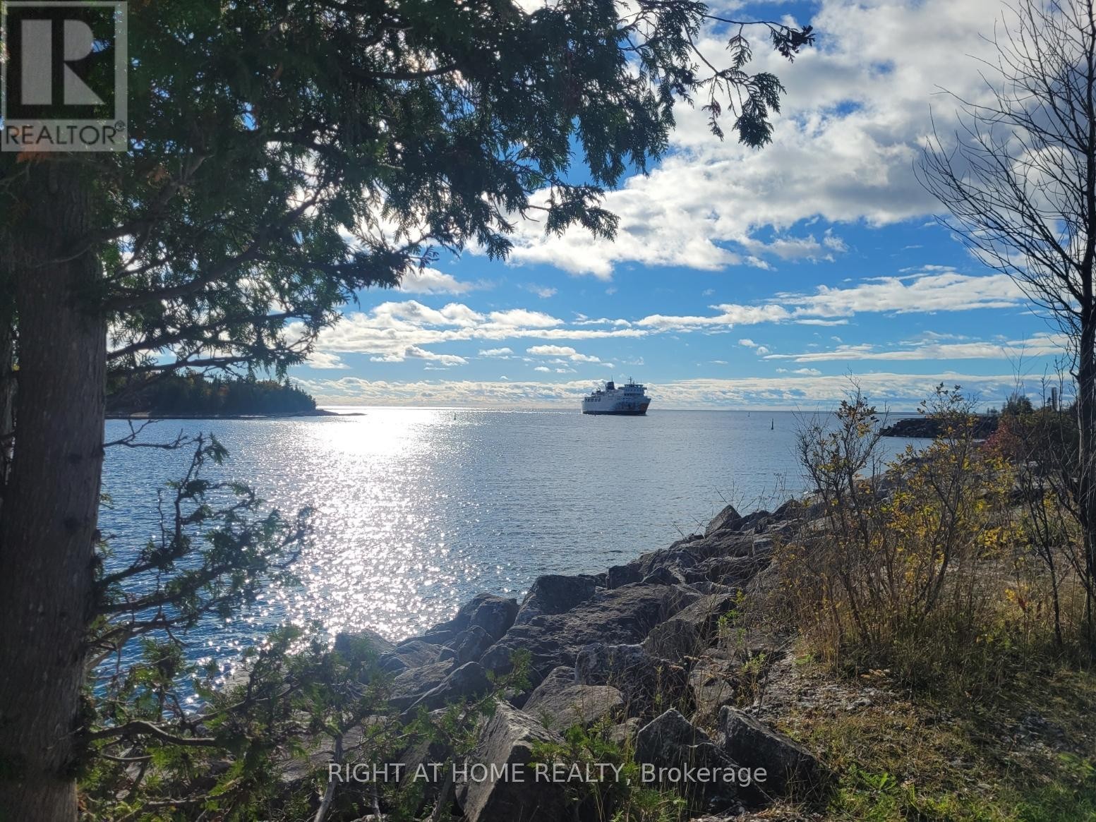 












94 DR. MCLAY DRIVE

,
Assiginack,







Ontario
P0P1Z0

