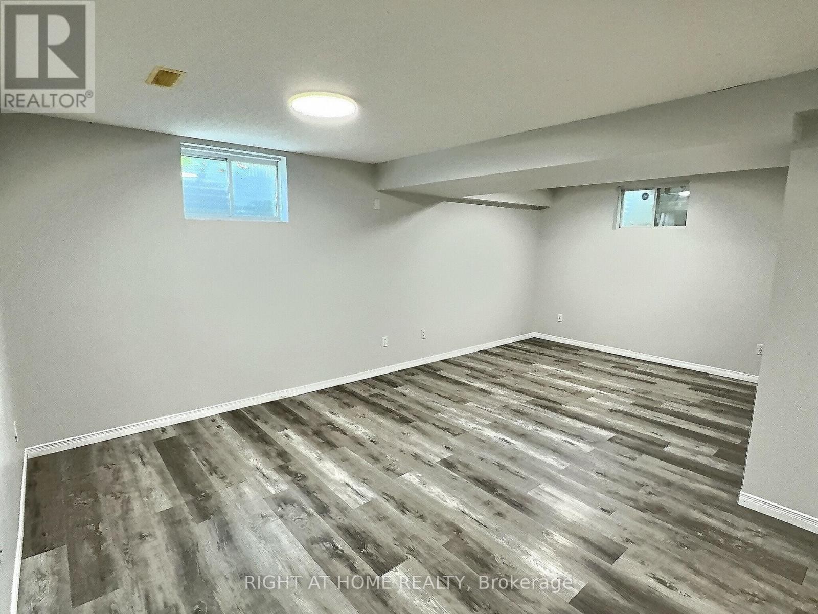 












385 HAVENDALE CRESCENT

,
Waterloo,




Ontario
N2T2T4

