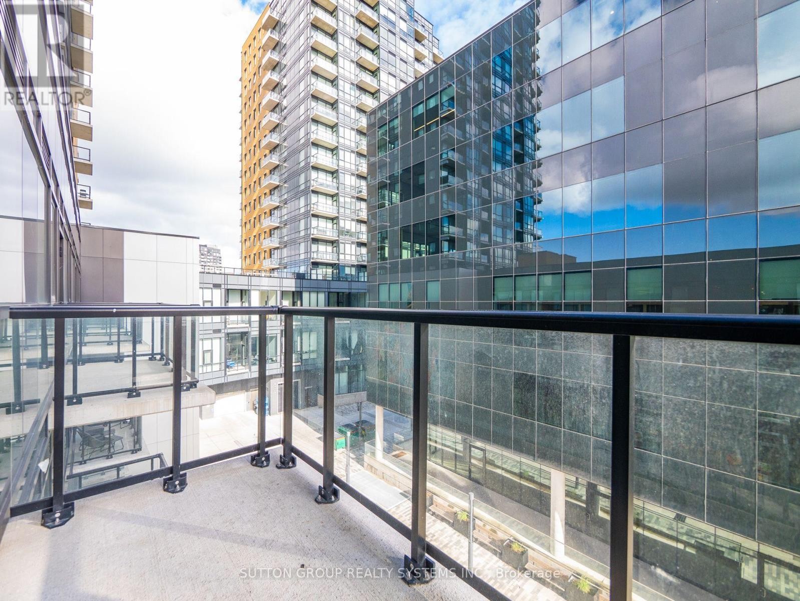 












404 - 108 GARMENT STREET

,
Kitchener,




Ontario
N2G0E2

