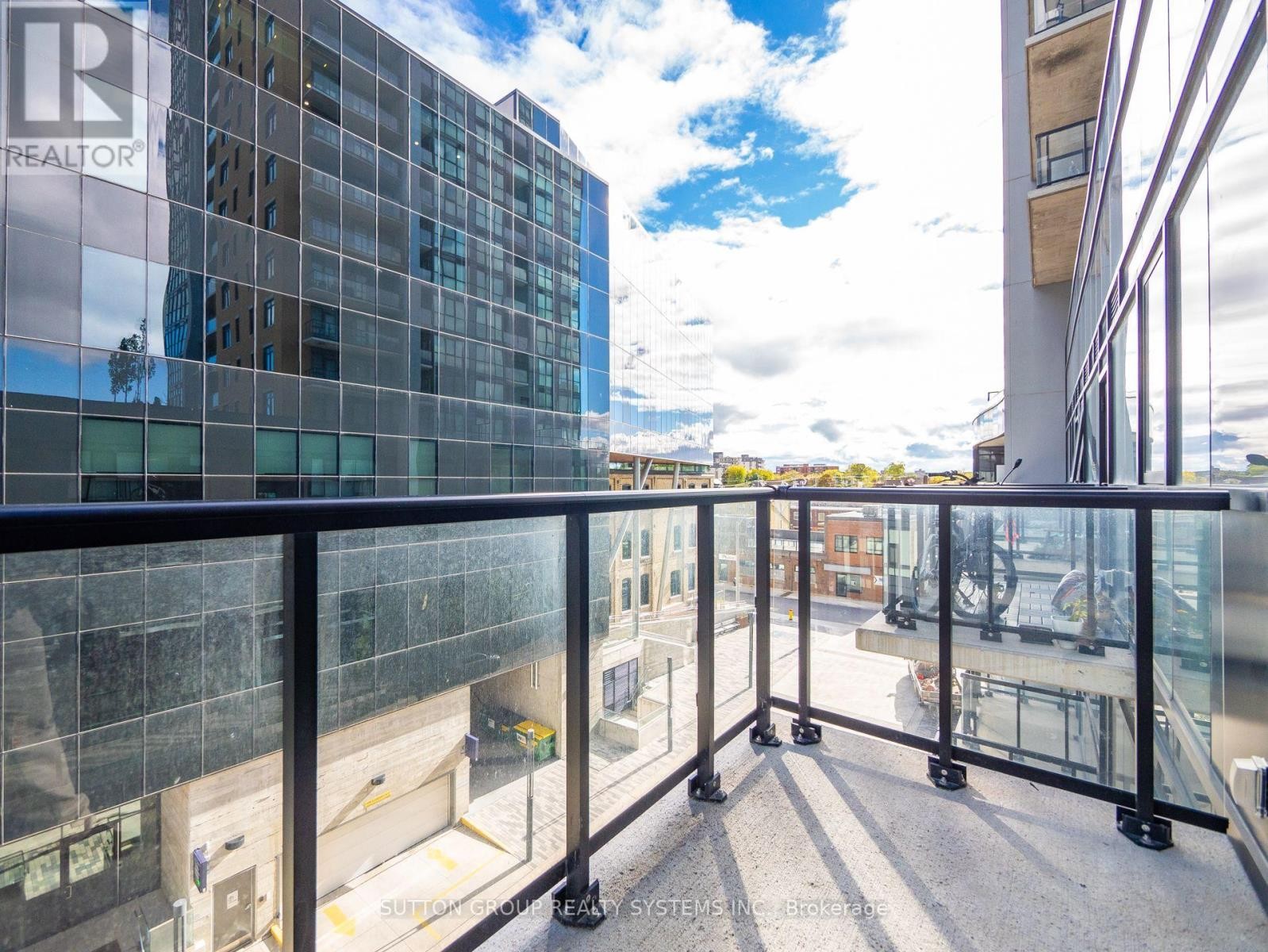 












404 - 108 GARMENT STREET

,
Kitchener,




Ontario
N2G0E2

