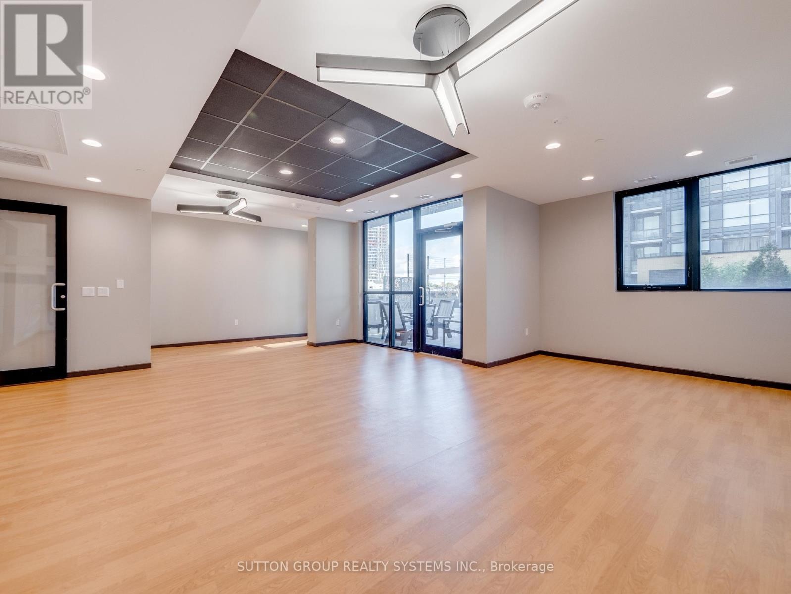 












404 - 108 GARMENT STREET

,
Kitchener,




Ontario
N2G0E2

