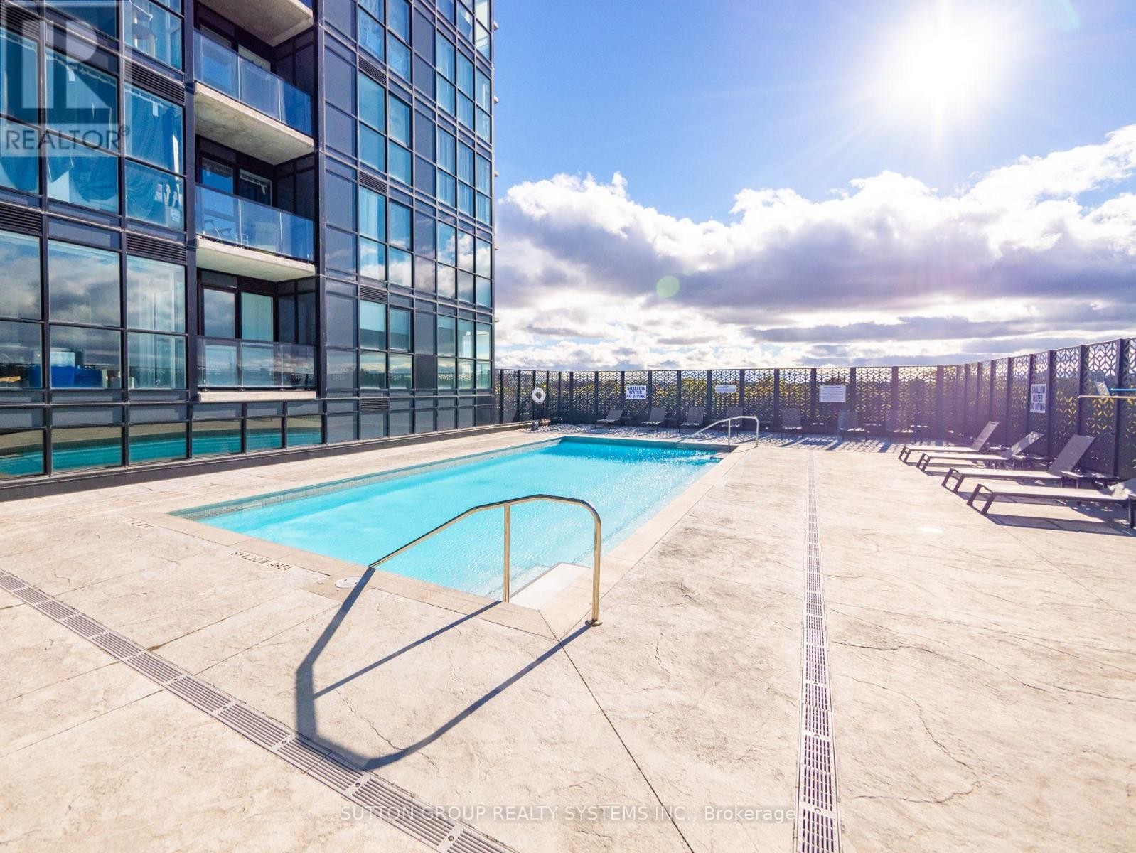 












404 - 108 GARMENT STREET

,
Kitchener,




Ontario
N2G0E2

