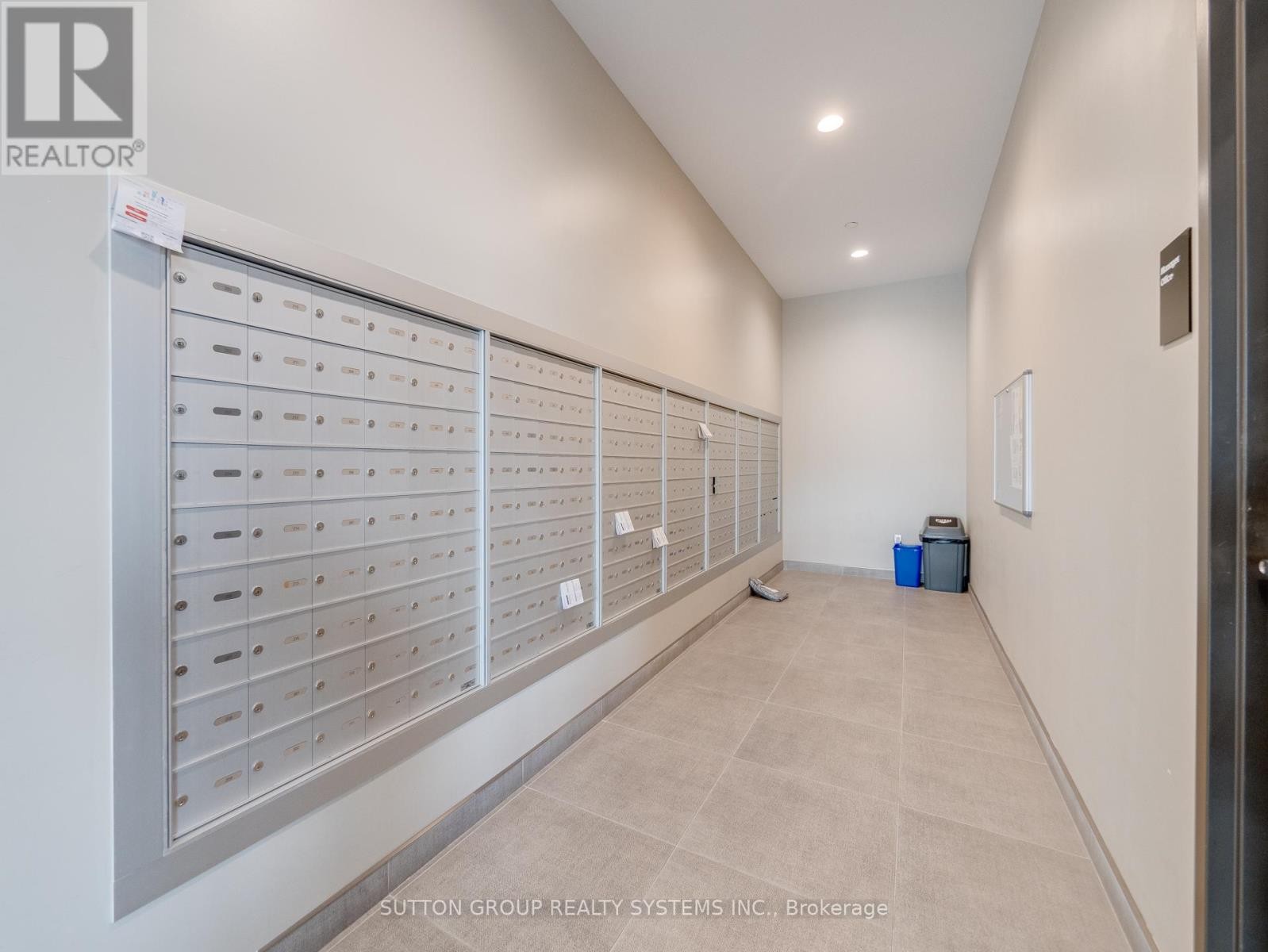 












404 - 108 GARMENT STREET

,
Kitchener,




Ontario
N2G0E2

