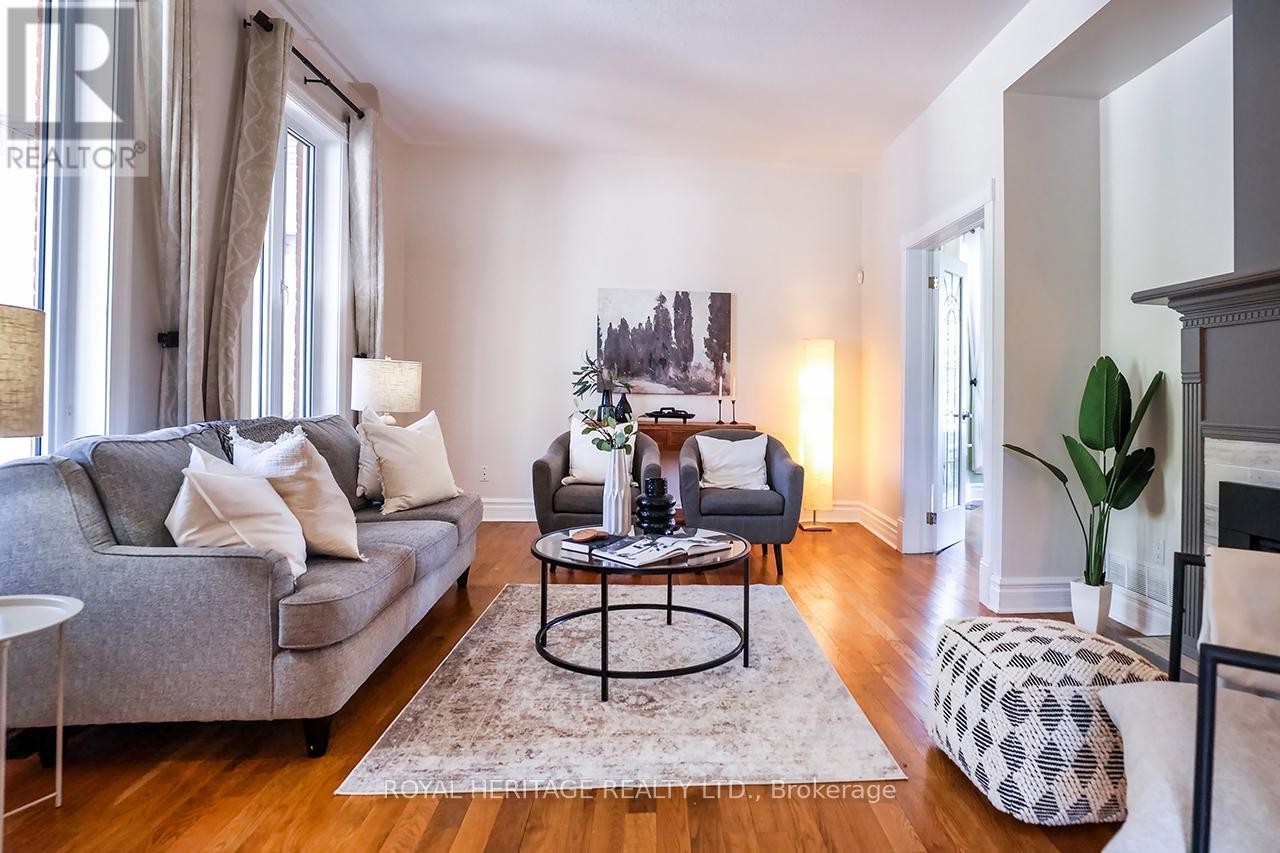 












17 FRANCIS STREET

,
Kawartha Lakes (Lindsay),




Ontario
K9V3R7

