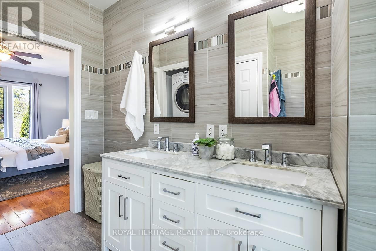 












17 FRANCIS STREET

,
Kawartha Lakes (Lindsay),




Ontario
K9V3R7

