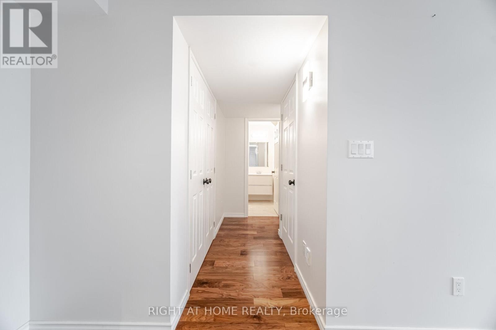 












132 COKER CRESCENT

,
Guelph/Eramosa (Rockwood),




Ontario
N0B2K0

