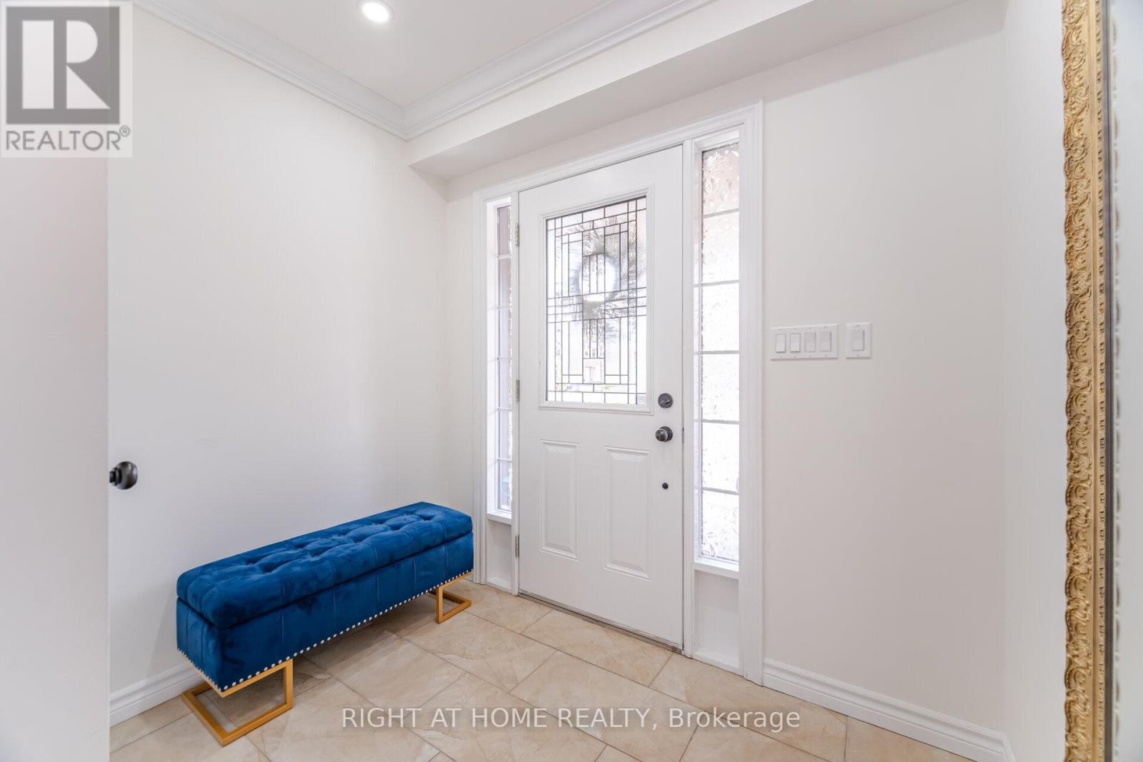 












132 COKER CRESCENT

,
Guelph/Eramosa (Rockwood),




Ontario
N0B2K0

