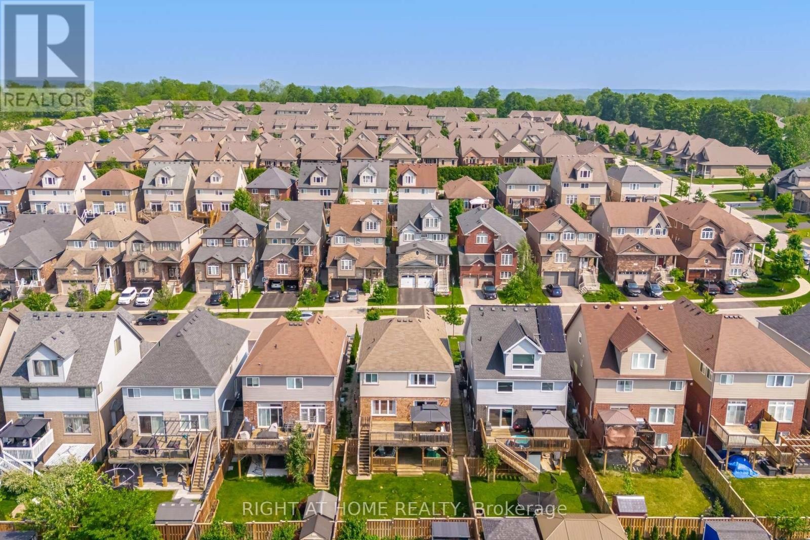 












132 COKER CRESCENT

,
Guelph/Eramosa (Rockwood),




Ontario
N0B2K0

