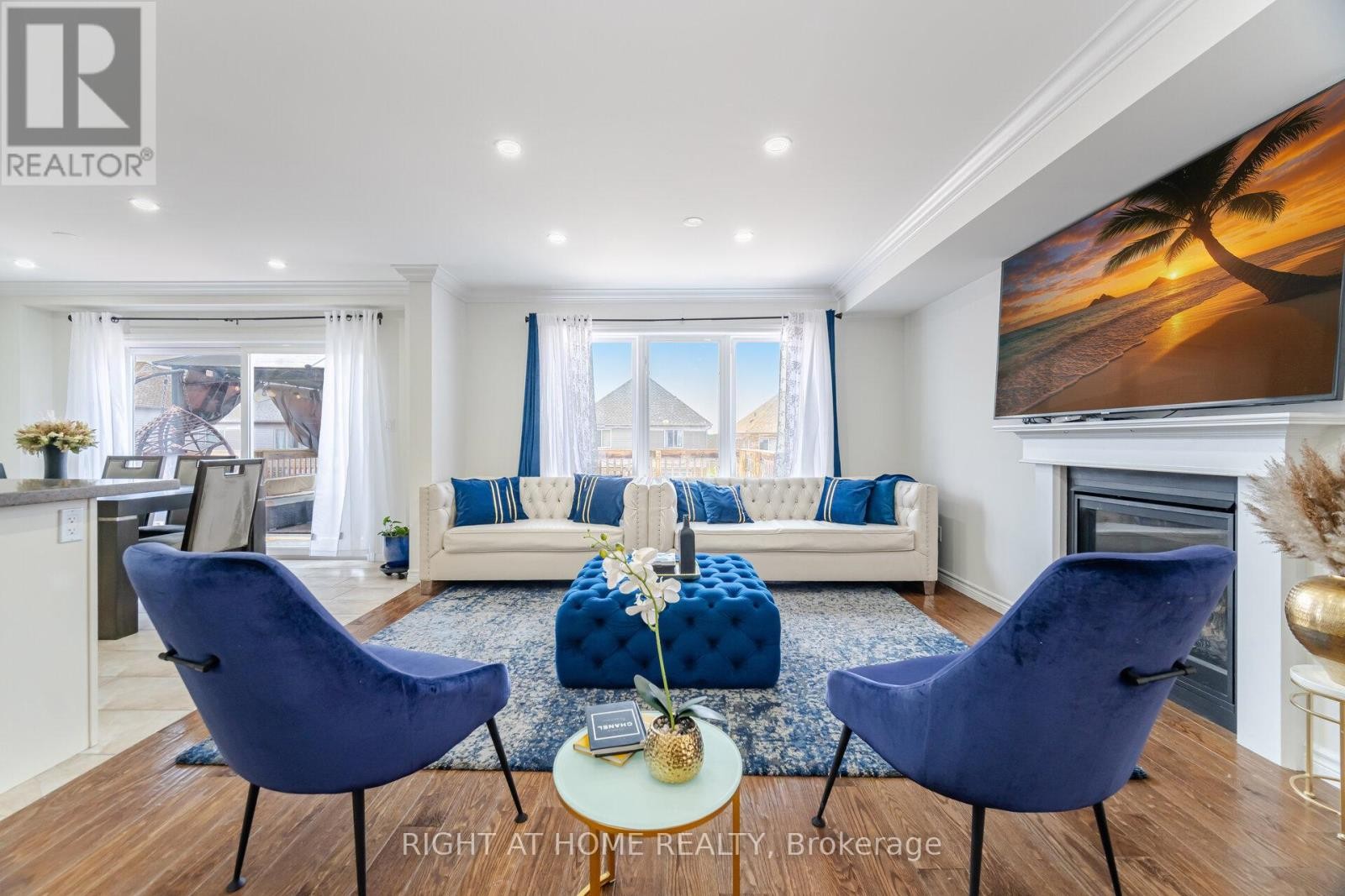 












132 COKER CRESCENT

,
Guelph/Eramosa (Rockwood),




Ontario
N0B2K0

