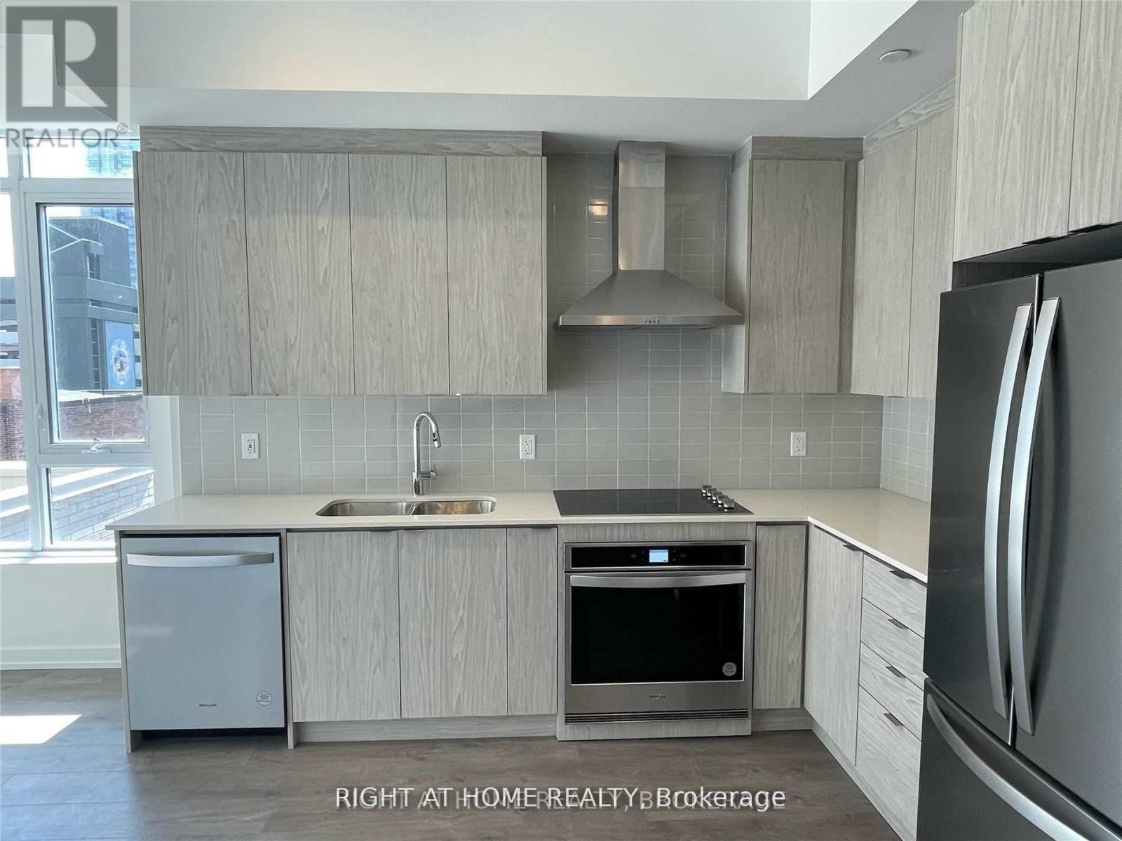 












218 - 55 DUKE STREET W

,
Kitchener,




Ontario
N2H0B4

