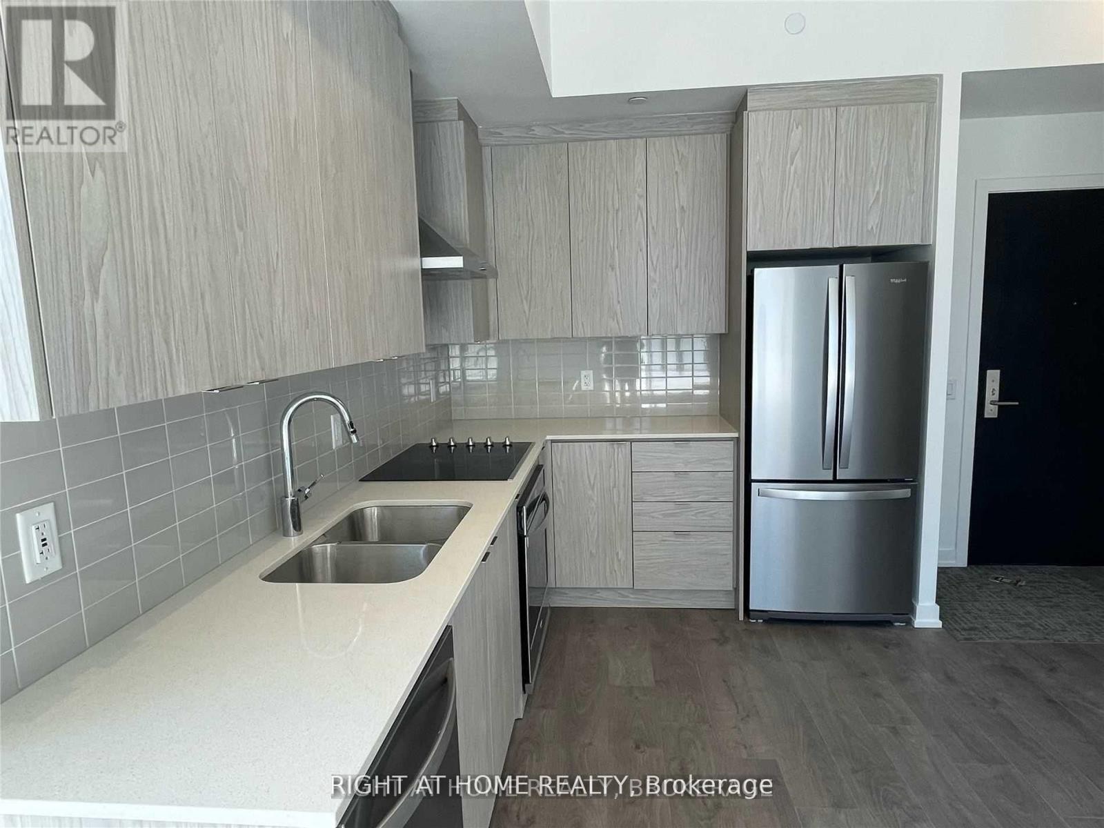 












218 - 55 DUKE STREET W

,
Kitchener,




Ontario
N2H0B4

