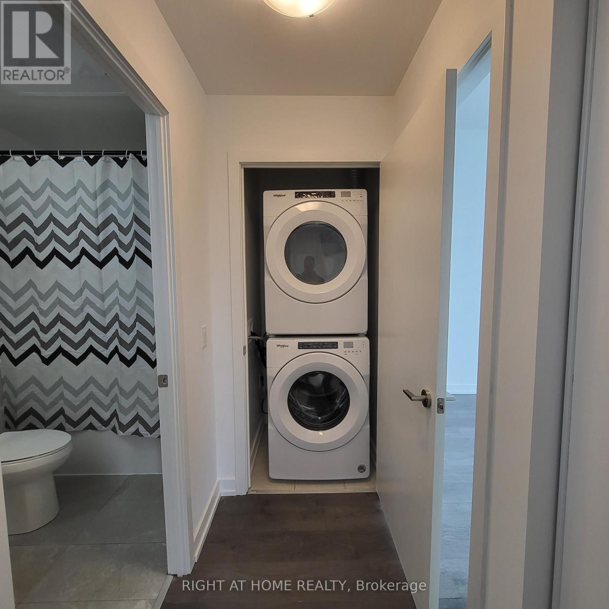 












218 - 55 DUKE STREET W

,
Kitchener,




Ontario
N2H0B4

