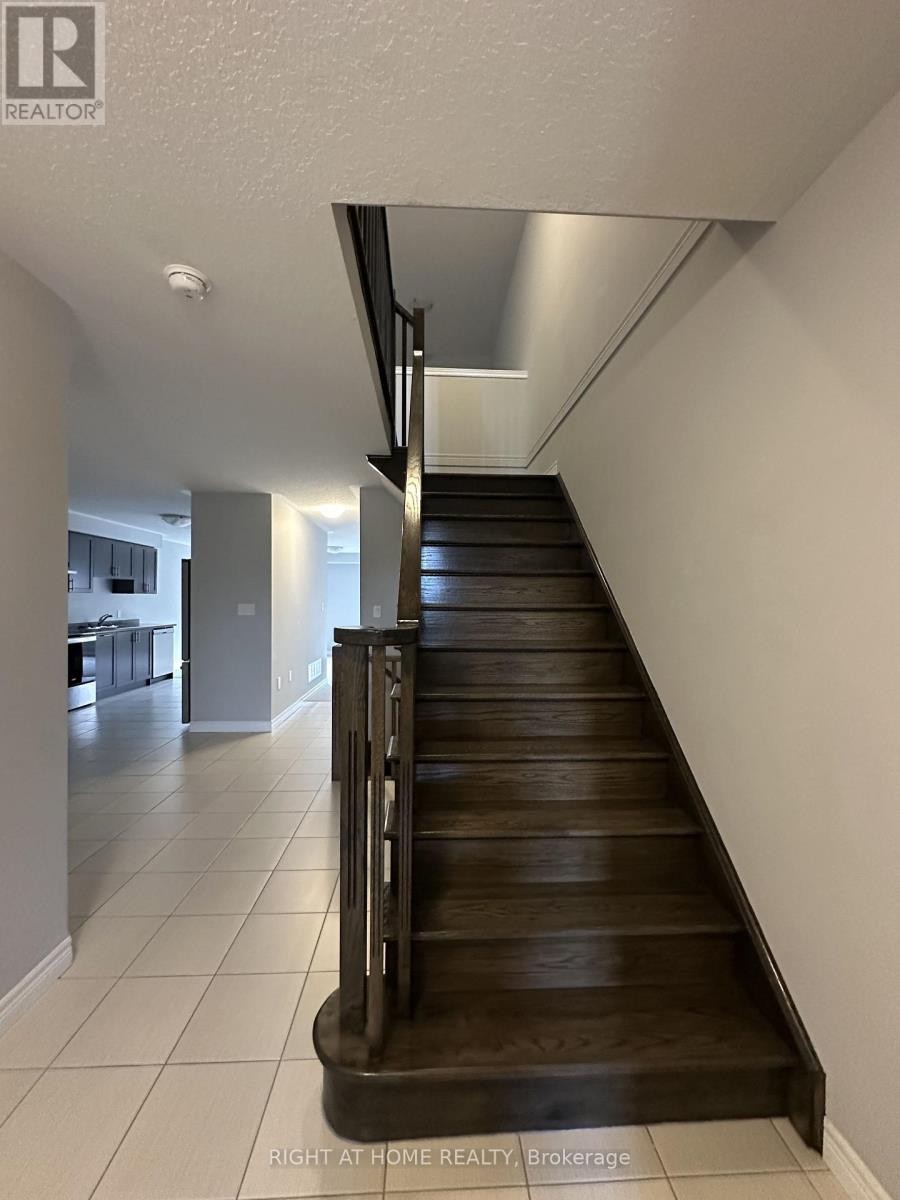 












194 DALGLEISH TRAIL

,
Hamilton,




Ontario
L0R1P0

