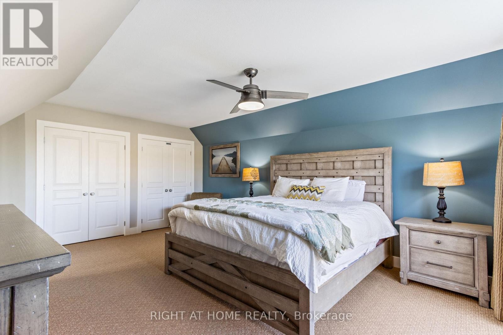 












229 - 130 FAIRWAY COURT

,
Blue Mountains,




Ontario
N3W1Y1

