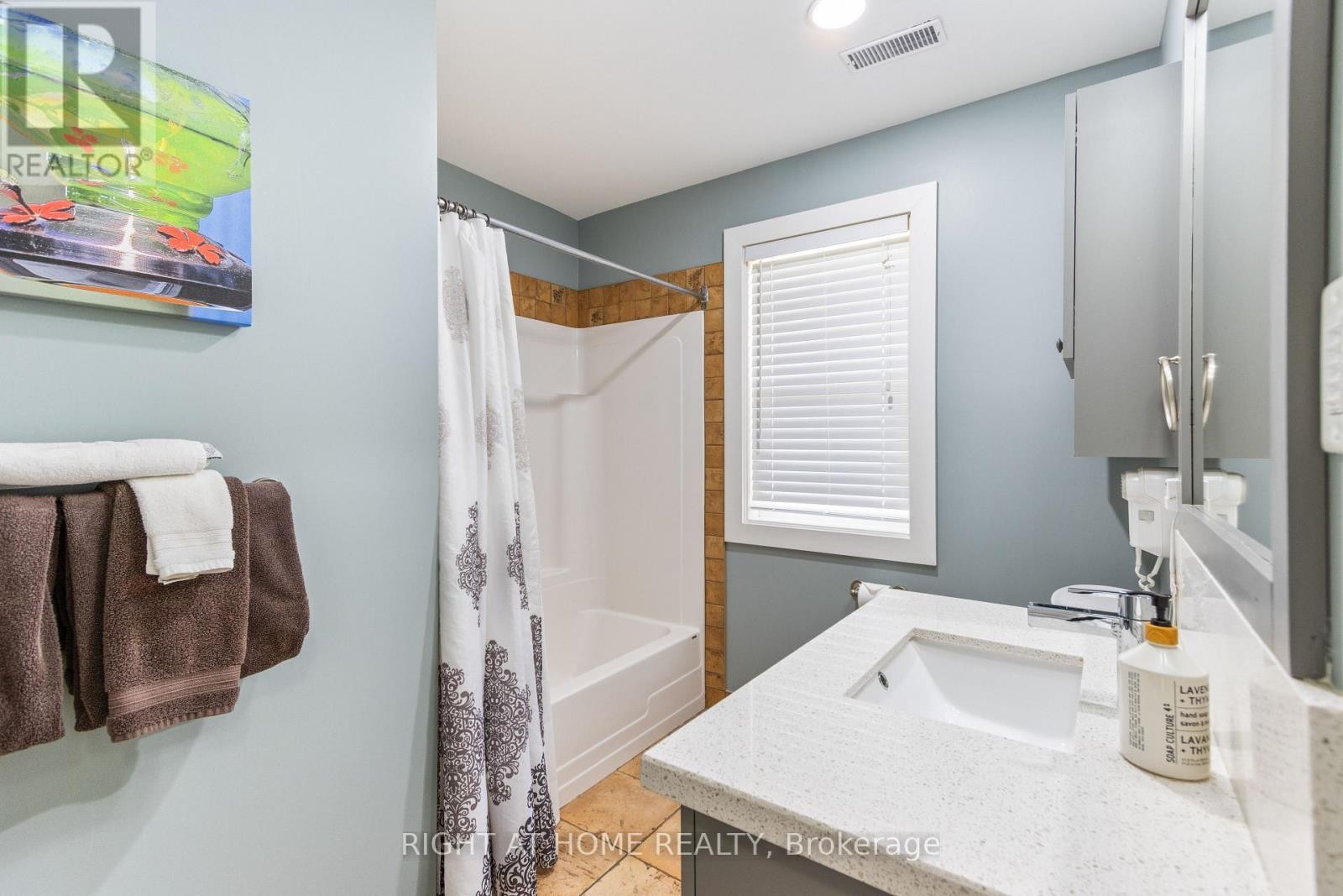 












229 - 130 FAIRWAY COURT

,
Blue Mountains,




Ontario
N3W1Y1

