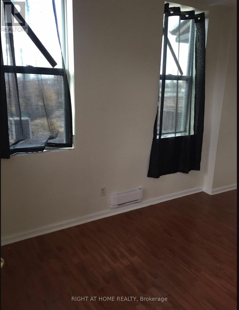 












3 - 279 DROUILLARD ROAD

,
Windsor,




Ontario
N8Y2P4

